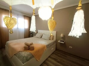 1 bedroom, iron/ironing board, travel cot, free WiFi - Rentenerife Casa Lola Medano Beach (Medano, El)