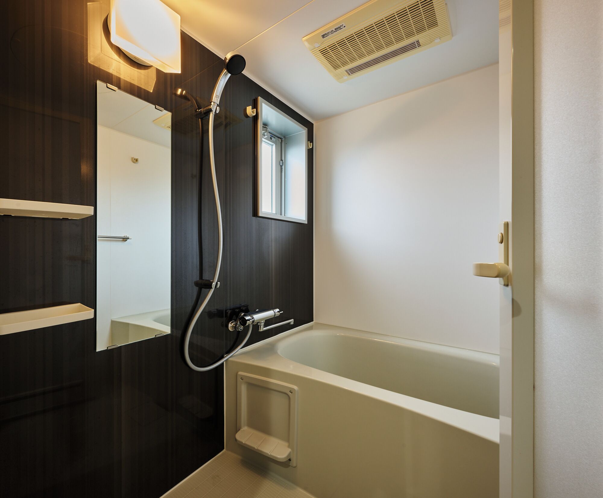 Double Room | Bathroom | Separate tub and shower, hair dryer, towels, shampoo