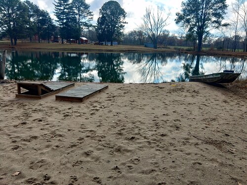 Private beach for parties, pavilion on the site, plenty of parking, porta potty