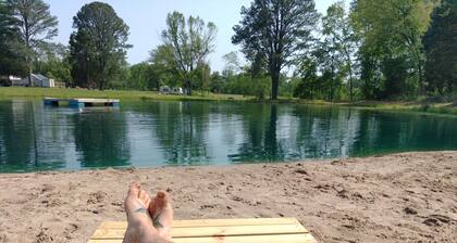 Private beach for parties, pavilion on the site, plenty of parking, porta potty