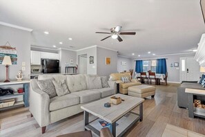 Living area - Hot Springs Escape • Walk to Pool & Hot Tub • Updated Emerald Isle Condo (Hot Springs)