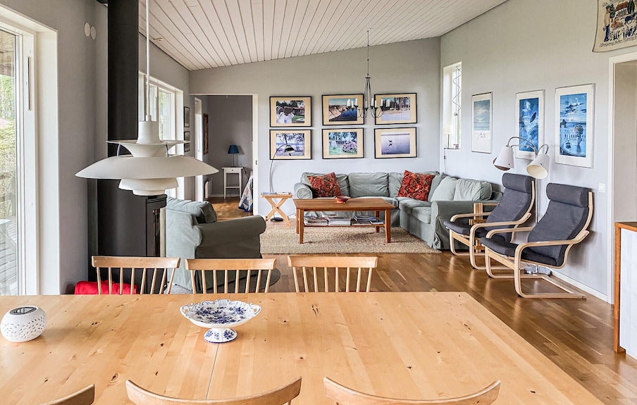 Amazing Home In Kristinehamn With Lake View - Kristinehamn