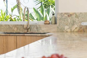 Interior - Sabbia Coastal Luxury - Private Courtyard Oasis (Caloundra Region)