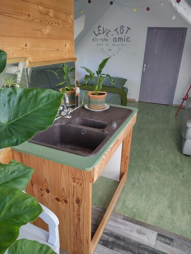 Fully-equipped room near the Loire