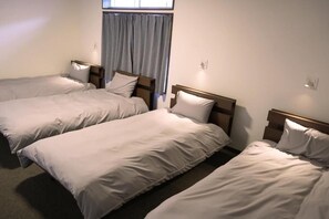 Quarto quádruplo básico, vista para a montanha