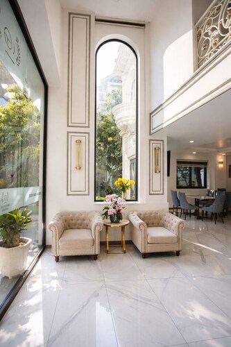 Hua Yi Hotel Phu My Hung - Korean Street