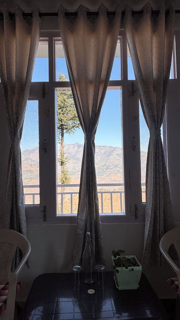 Interior - Sunrise View Farm-stay Narkanda (Kumharsain)