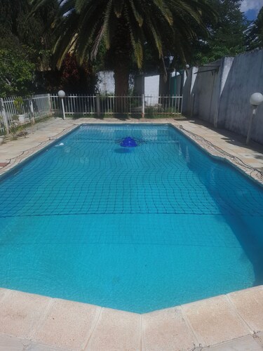 Quaint 1-bedroom cottage in tranquil Lusaka perfect for relaxing stay