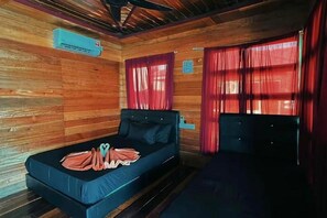 Standard Double or Twin Room, Balcony, Sea View | Interior