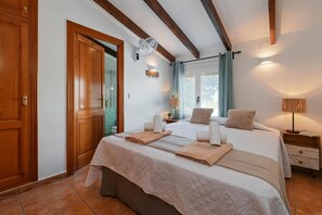Bedroom - Les Carrasquetes 6 pax - Javea, Costa Blanca (Javea)