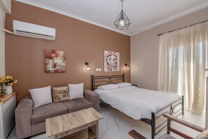 1 Schlafzimmer, Schreibtisch, Bügeleisen/Bügelbrett, kostenloses WLAN