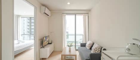 1 habitación, tabla de planchar con plancha, wifi y ropa de cama