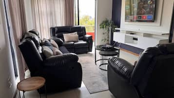 Apartment, 2 Bedrooms, Private Pool | Living room