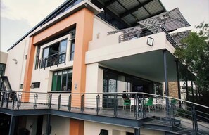 Căn hộ, 2 phòng ngủ, hồ bơi riêng | Ngoại th ất