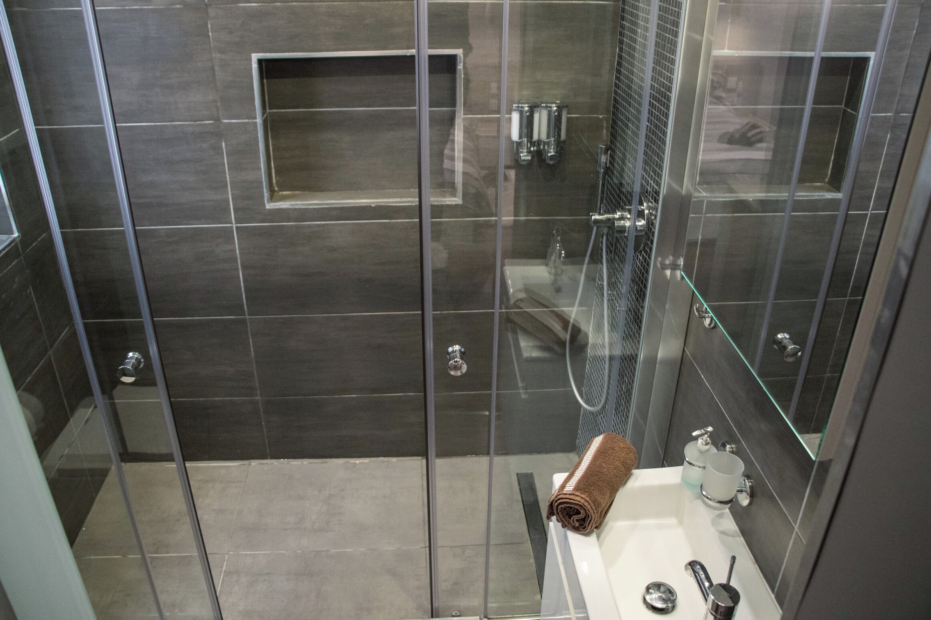 Double Room, 1 King Bed, Private Bathroom | Bathroom