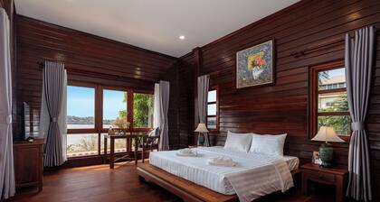 Mekong Riverside Villa