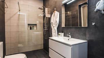 Double Room, 1 Double Bed, Private Bathroom | Bathroom