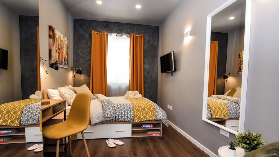 Cosy Albert's Seaside Suites - Sliema