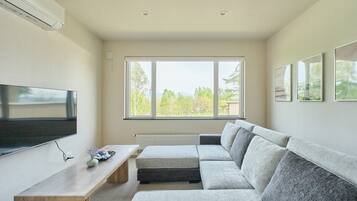 Family Villa, Mountain View | Living area