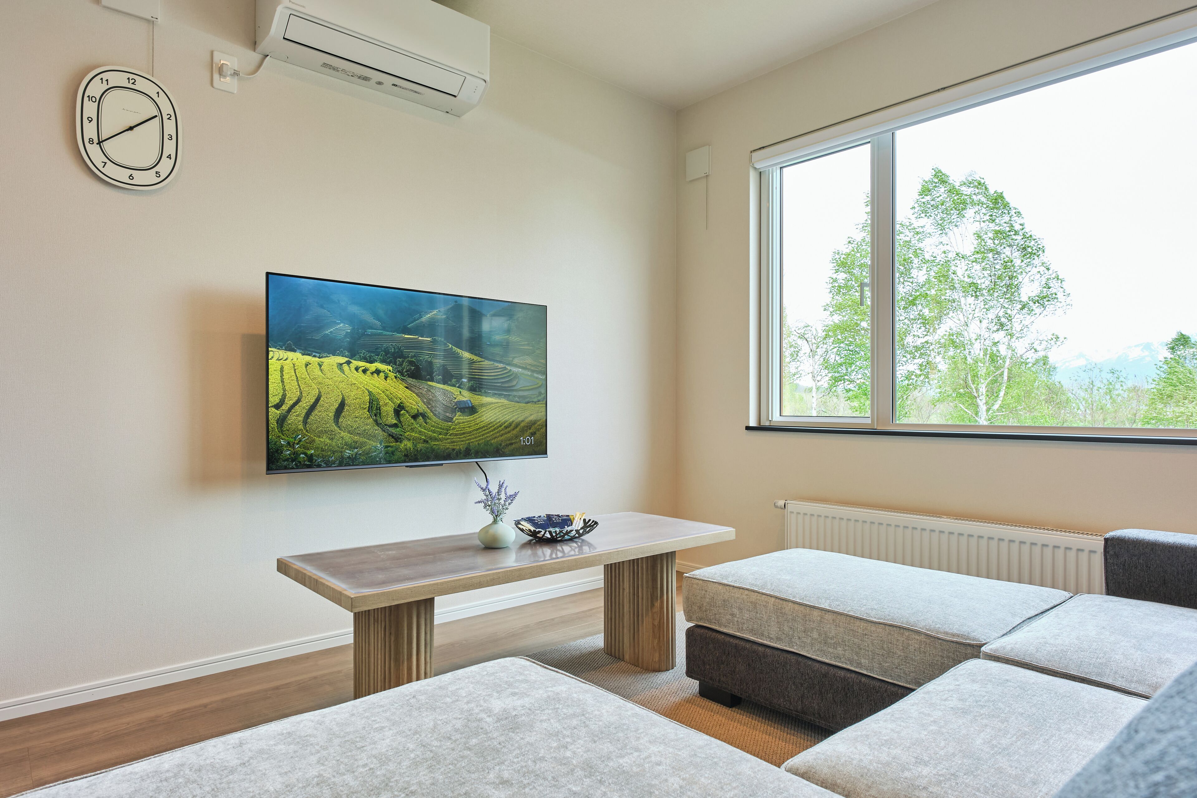 Familienvilla, Bergblick | Wohnbereich | Flachbildfernseher