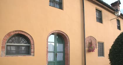 Nice Apartment in Guasticce With Pool