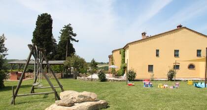 Nice Apartment in Guasticce With Pool