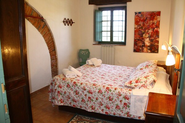 Casa clásica, 3 habitaciones | 6 dormitorios y ropa de cama