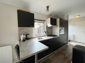 Private kitchen - Home in the Historic Sint Nicolaasga (Sint Nicolaasga)