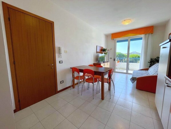 Klassiek appartement, 3 slaapkamers | Woonkamer