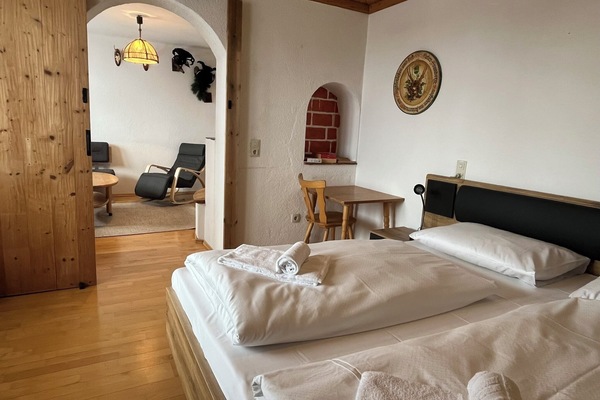 Comfort Apartment, 3 Bedrooms, Patio, Mountain View | WiFi (free), bed sheets