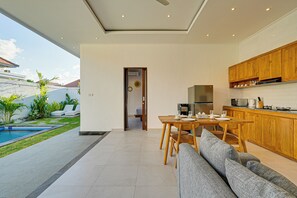 Villa, Pool View | Living room | 50-inch Smart TV with digital channels, Netflix, streaming services - Villa Polo - Dalung (Dalung)
