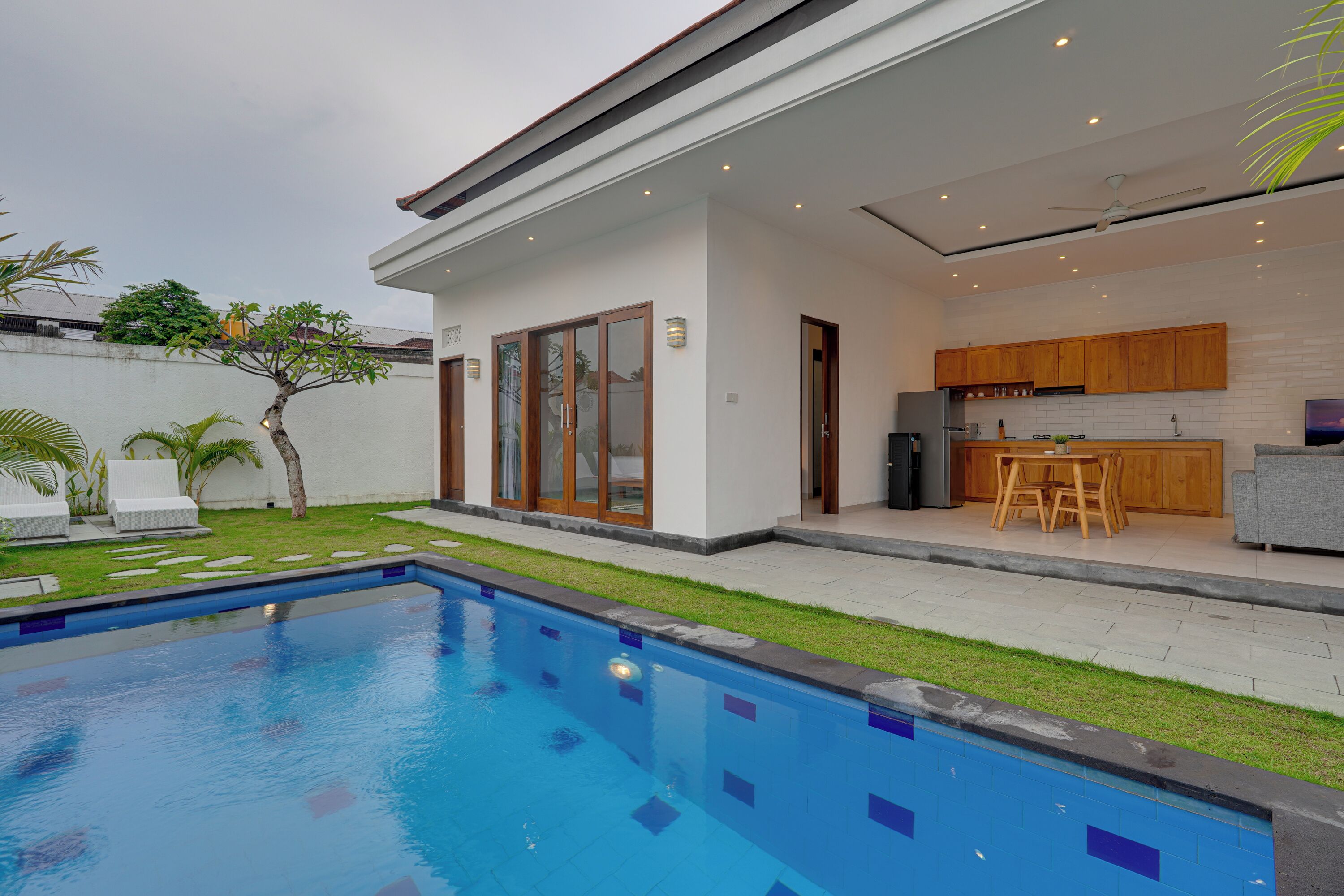 Villa, vista piscina | Piscina