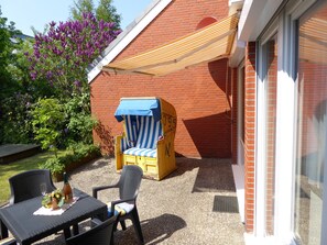 Outdoor dining - Vrbo Property (Duhnen)