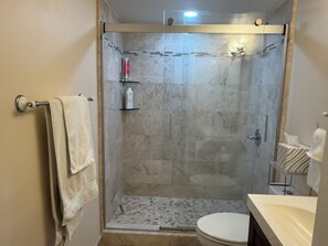 Bathroom - Peaceful 2-bedroom 2 bath apartment in Miami, 
Hospitals, Brickell, Miami Beach (Miami)