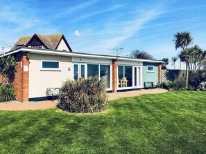 Exterior - No 5 Barton Chalet - UK51730 (California, near Great Yarmouth)