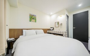 Basic Double Room - Hotel Azure Icheon  (Yeonsu-gu)
