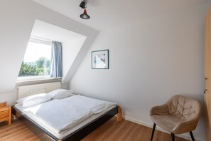 Room - Vrbo Property (Duhnen)