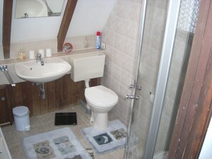 Shower, hair dryer - Vacation home OSLO, 86 m² (Siegsdorf)