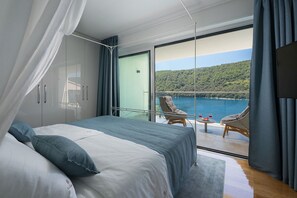 5 bedrooms, iron/ironing board, free WiFi, bed sheets - Luxury Seafront Villa Labin Palace II with Pool (Labin)