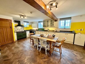 Private kitchen - The Old School Glasfryn | Dog Friendly | Betws y Coed 15 min | Ideal for Snowdon (Glasfryn)