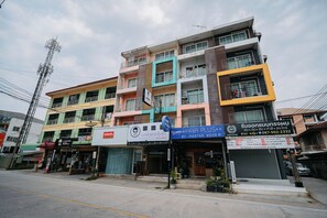 Exterior - Oh My Nap Bangsaen (Chonburi)