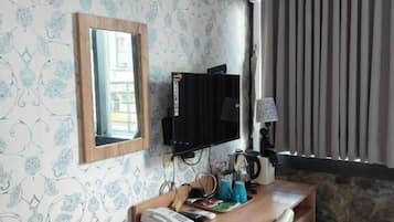 Deluxe Quadruple Room | Interior