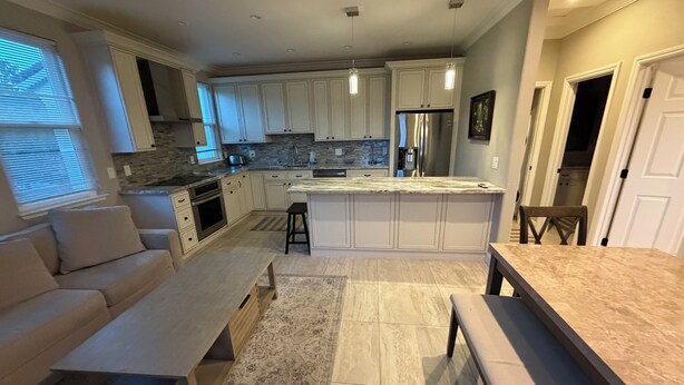 Coffee/tea maker, fridge, microwave, oven - Charming house in lovely Pleasanton perfect for your getaway (Pleasanton)
