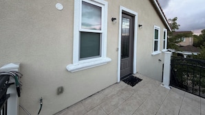 Exterior detail - Charming house in lovely Pleasanton perfect for your getaway (Pleasanton)