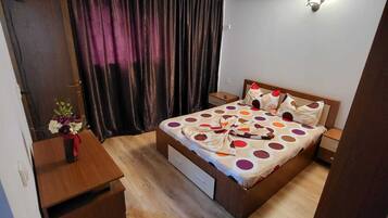 7 chambres, Wi-Fi, draps fournis