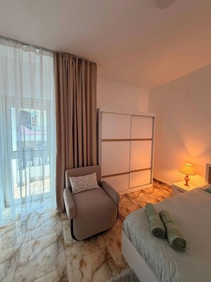 2 bedrooms, Internet - Charming 2-Bedroom Apartment in Downtown Hurghada (Hurghada 1)