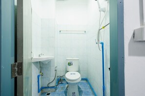 Phòng đôi cơ bản, 1 giường cỡ queen, không hút thuốc | Phòng tắm