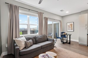 Smart TV - Hillsboro Village Studio + Balcony | Near Vanderbilt, Belmont, Music Row (Nashville)