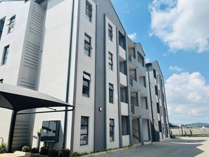 Exterior - Happiness Retreat Stays-Midrand (Midrand)