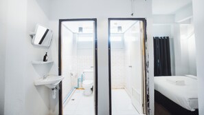 Comfort tweepersoonskamer, 1 queensize bed, niet-roken | Badkamer